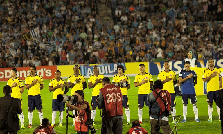 Plata o Plomo: Paradoks Sepakbola Amerika Latin*