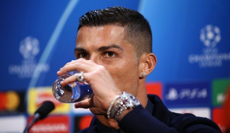 424 Butir Berlian di Pergelangan Tangan Ronaldo