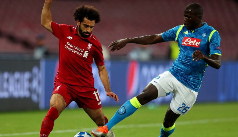 Napoli Meredam Agresivitas Winger Liverpool dengan 4-4-2
