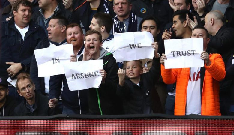Fans Tottenham Ingin Wenger Bertahan di Arsenal