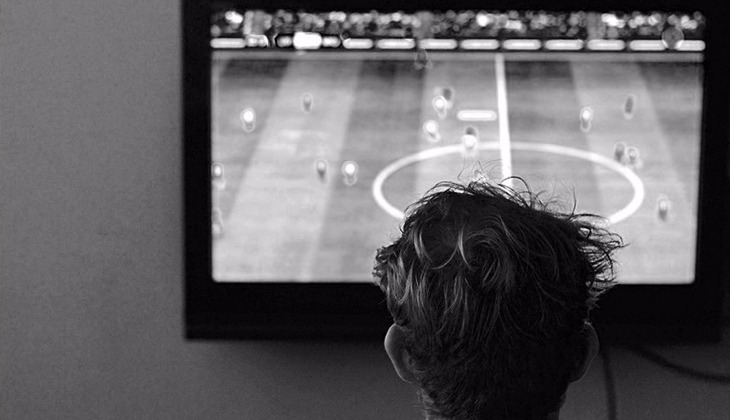 Bapak dan Sepakbola dalam Kenangan Suporter Layar Kaca