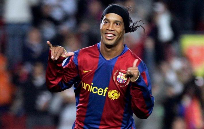 Kembali ke Barcelona, Ronaldinho Ditunjuk Sebagai Duta Besar Tim
