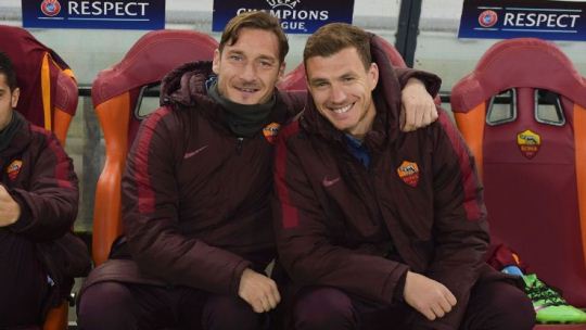 Dzeko: Totti adalah Legenda yang Sangat Rendah Hati