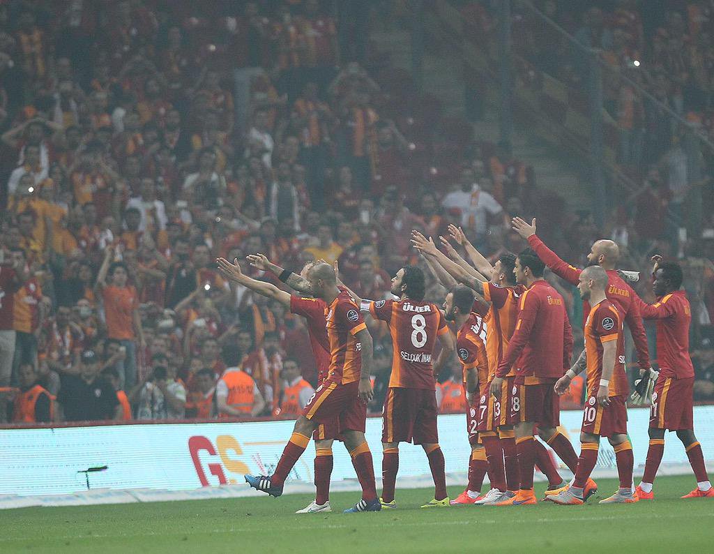 Bagaimana Istanbul Menjadi Ibu Kota Sepakbola Turki