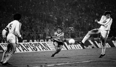 Kegagalan Cruyff Selamatkan Leicester, Levante, dan Diri Sendiri